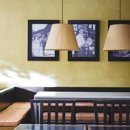 Casa El Rapido Hotel 2*